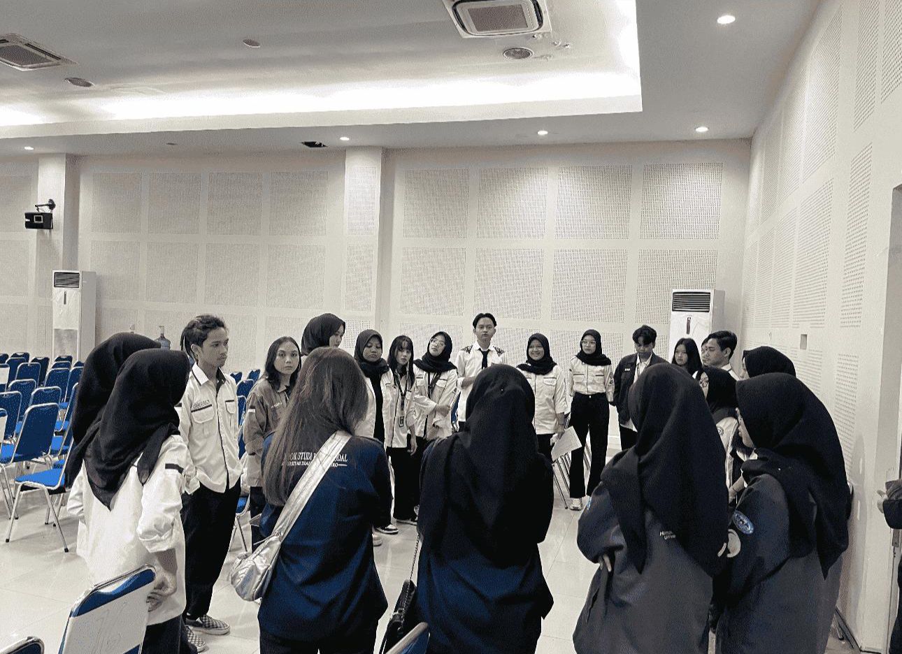 1. Briefing Panitia